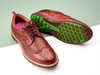 Spiked vs Spikeless Golf Shoes – Which is Right for You
